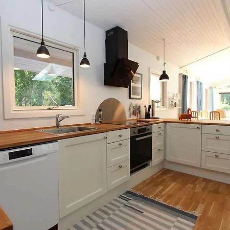 Feriehus Modernized Holiday From 1970 *